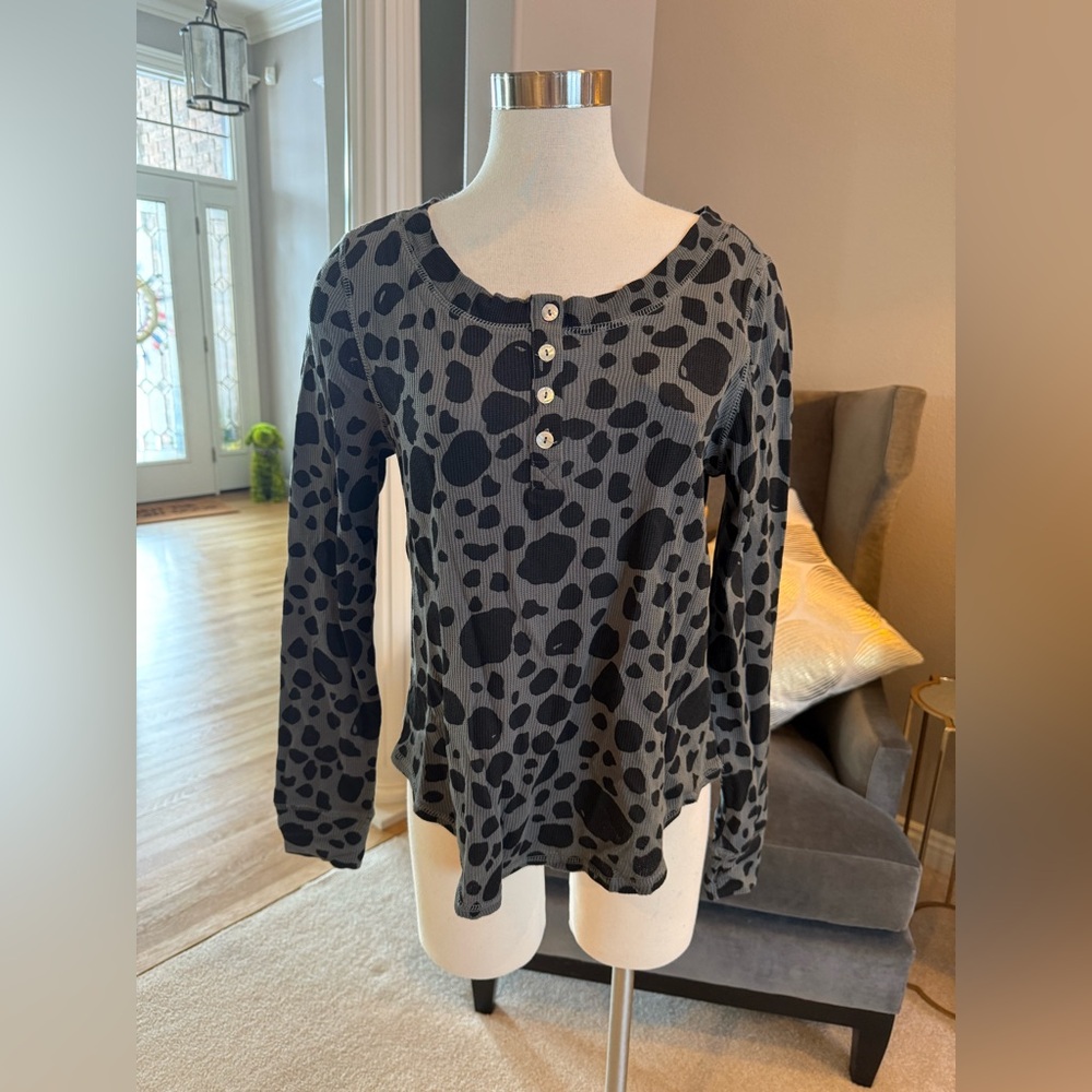 Chaser Top (Small) NWT